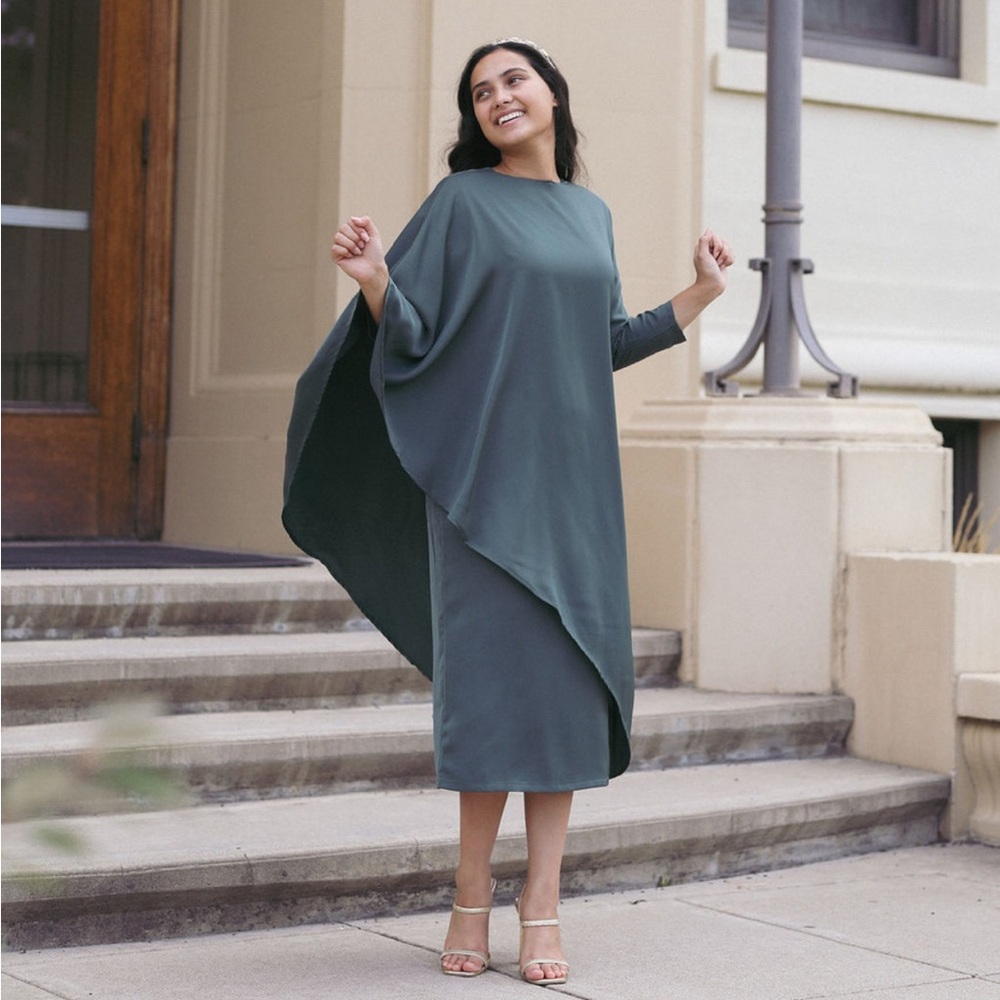 Dainty Jewells MAGNIFICENT MOMENT DRESS - Picture 2 of 7
